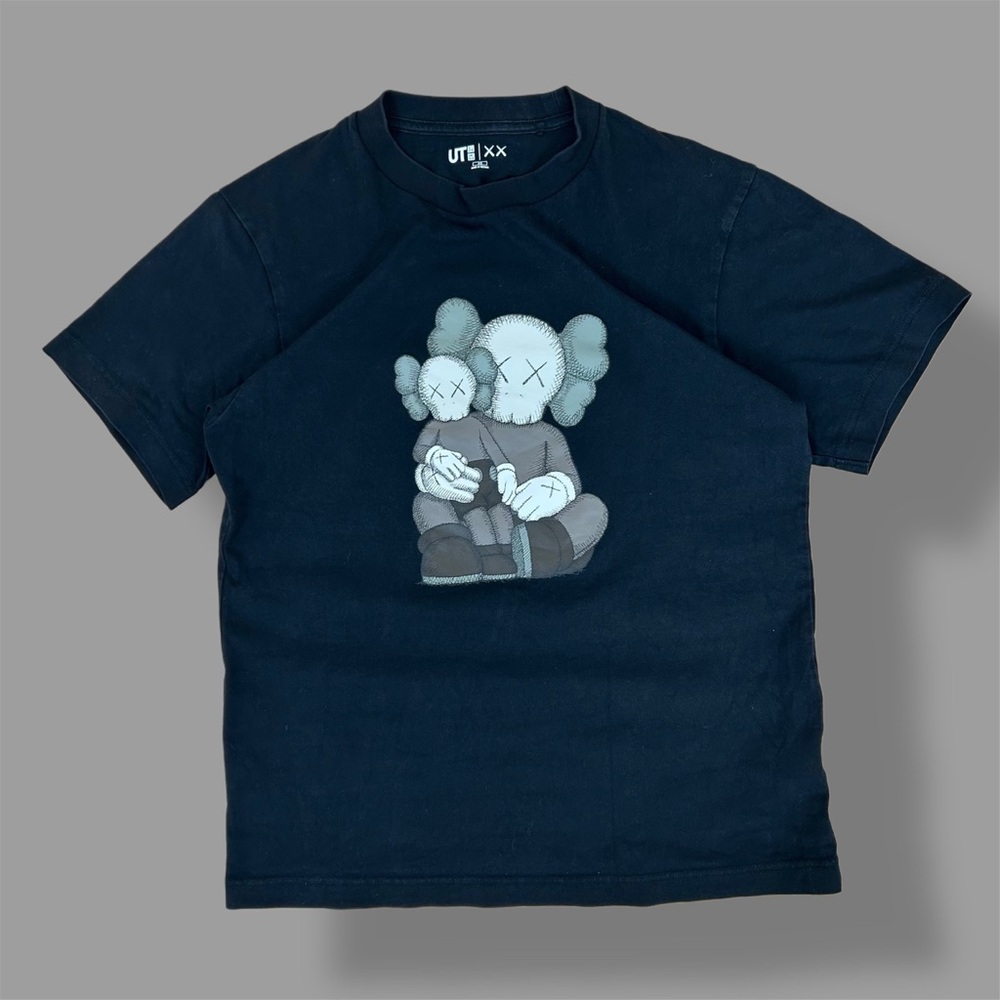 KAWS x Uniqlo Graphic Tee